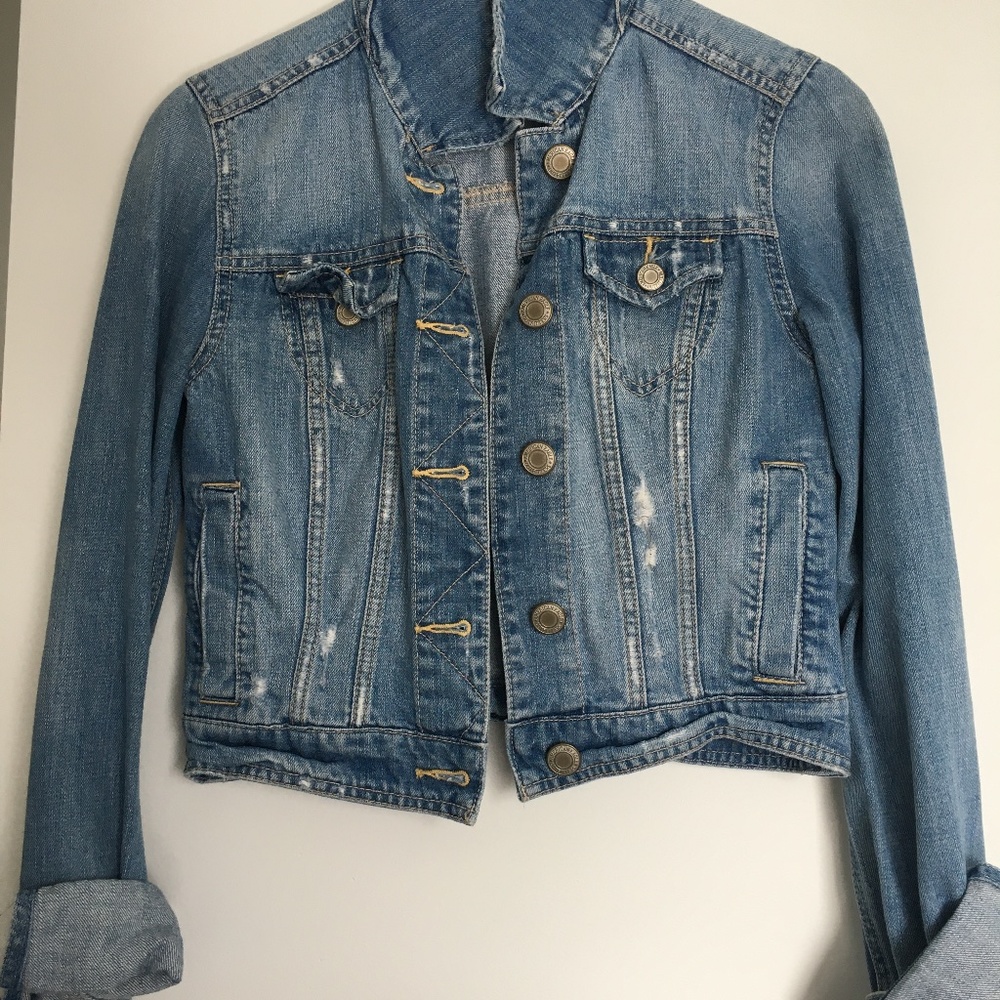 American eagle cropped denim jacket